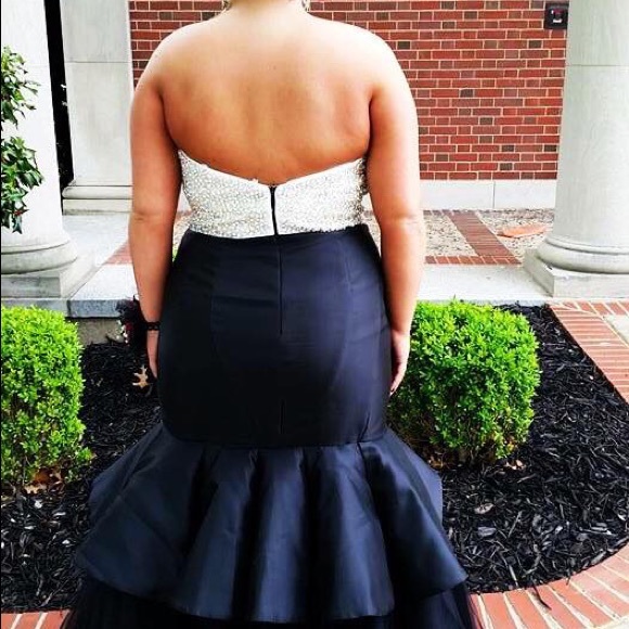 Prom Dress - Picture 2 of 4